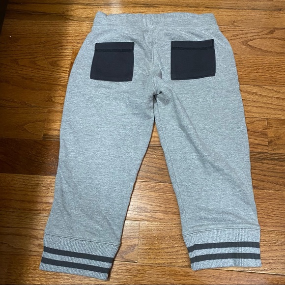 2/$20 Converse All Star Girls’ Grey 3/4 Sweatpants Size L - Picture 2 of 4